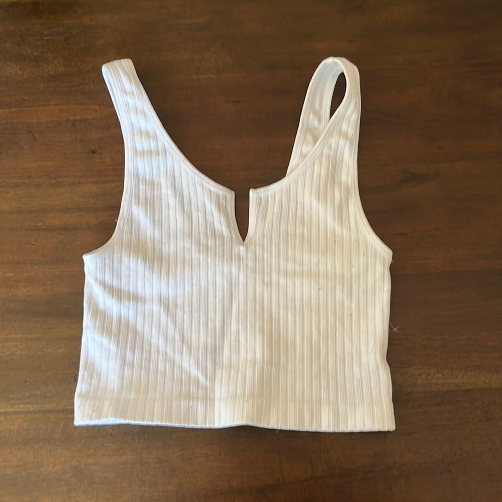Forever 21 white cropped tank top!
